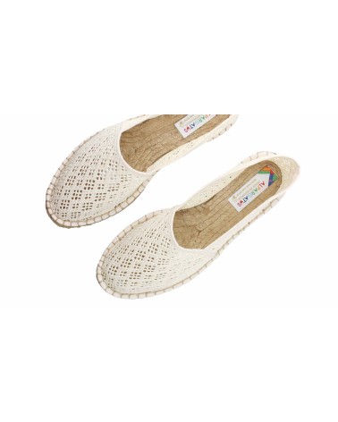 ESPADRILLE PLATE FERMÉE EN TOILE DE CROCHET