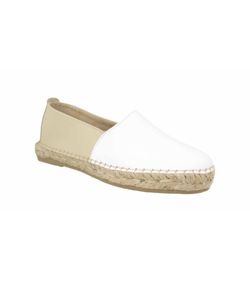 CLOSED-TOE FLAT ESPADRILLE IN MIXED LEATHER