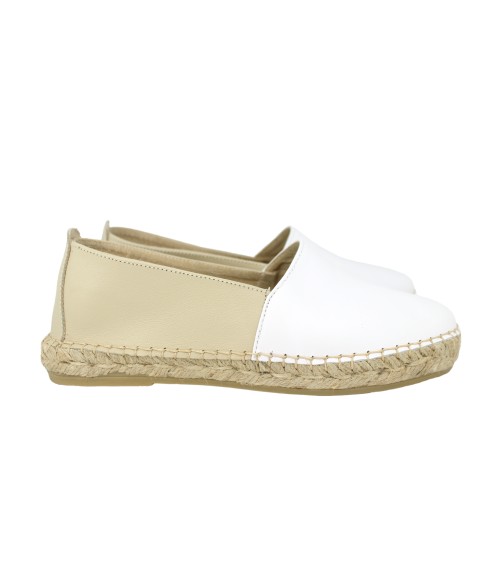 CLOSED-TOE FLAT ESPADRILLE IN MIXED LEATHER