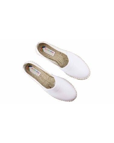 CLOSED-TOE FLAT ESPADRILLE IN LEATHER
