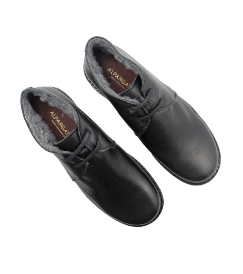 LEATHER BOOT WITH SHEARLING