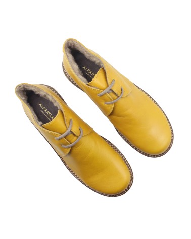 LEATHER BOOT WITH SHEARLING