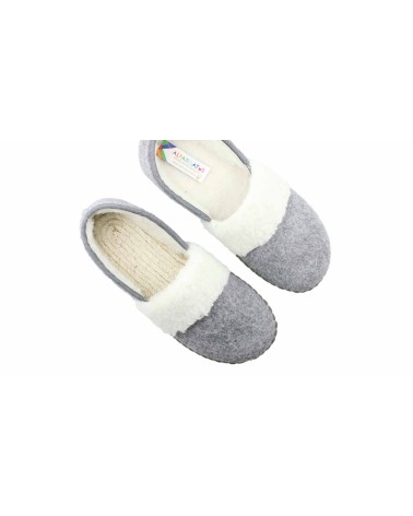 Zapatillas de Casa Cerradas de Fieltro con Plantillas Extraíbles | Hechas en España