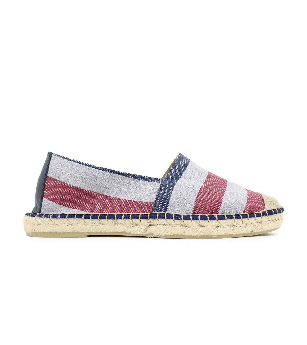 CLOSED ESPADRILLE IN STRIPED CANVAS