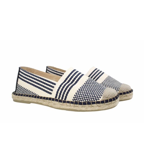 CLOSED ESPADRILLE IN STRIPED CANVAS