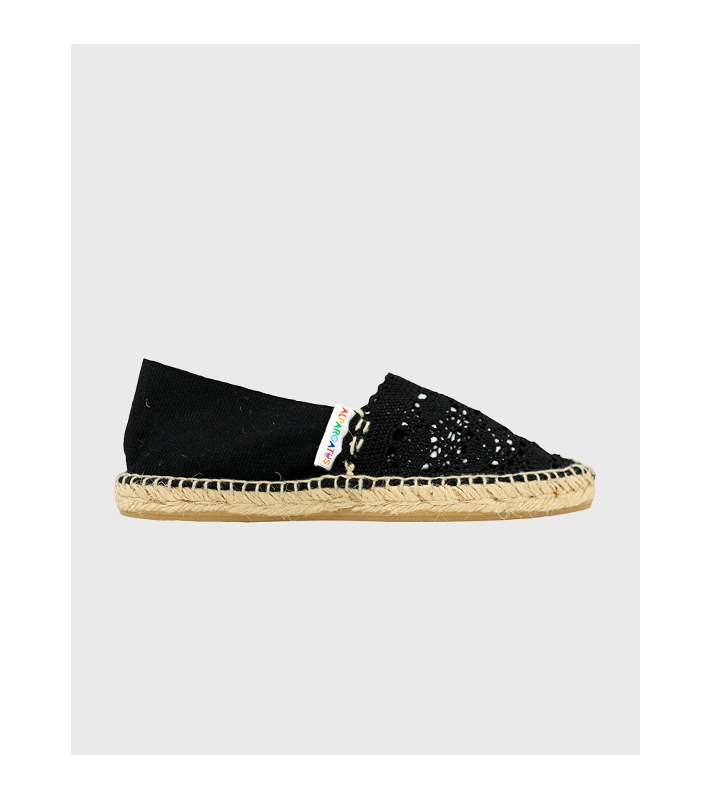 ESPADRILLE CLASSIQUE EN CROCHET