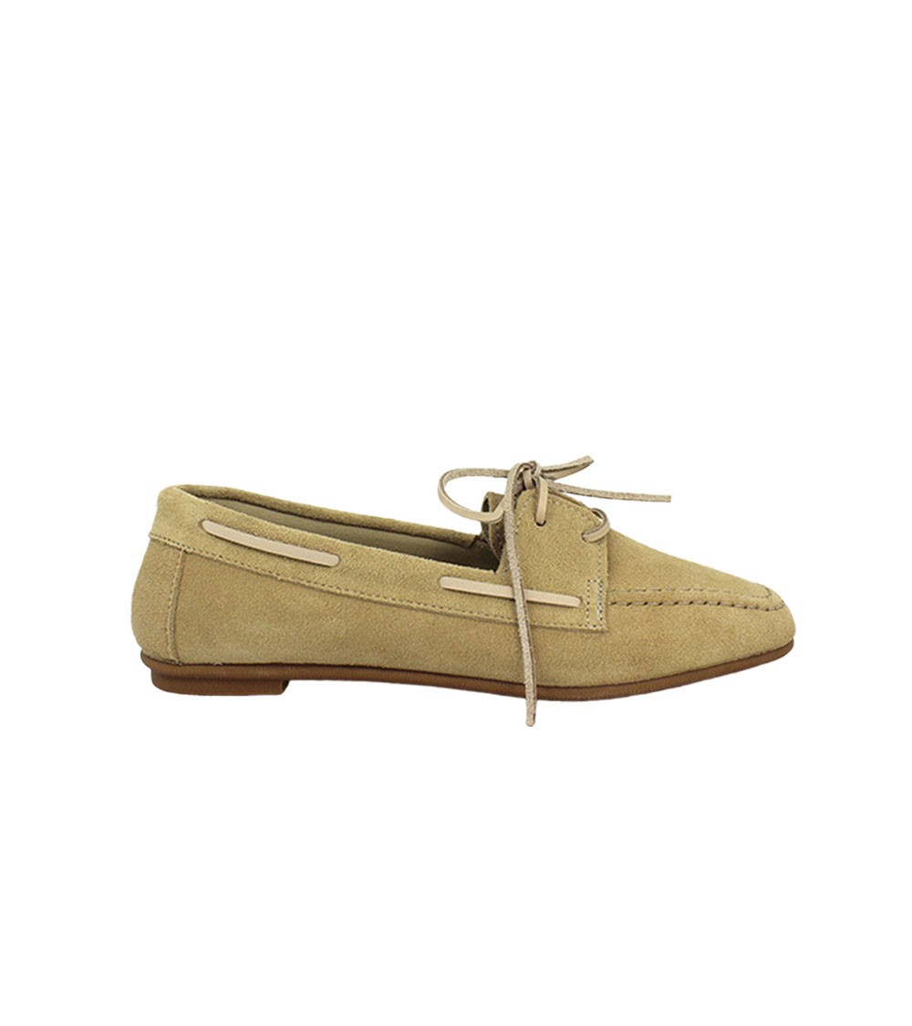 DECK SHOE WITH LACES