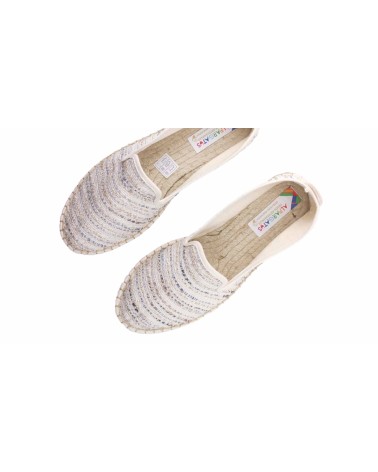 ESPADRILLE FERMÉE PLATE EN DAIM