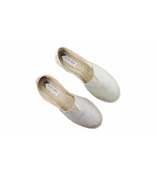 ALPARGATA FECHADA COM ELÁSTICO EM SERRAJE